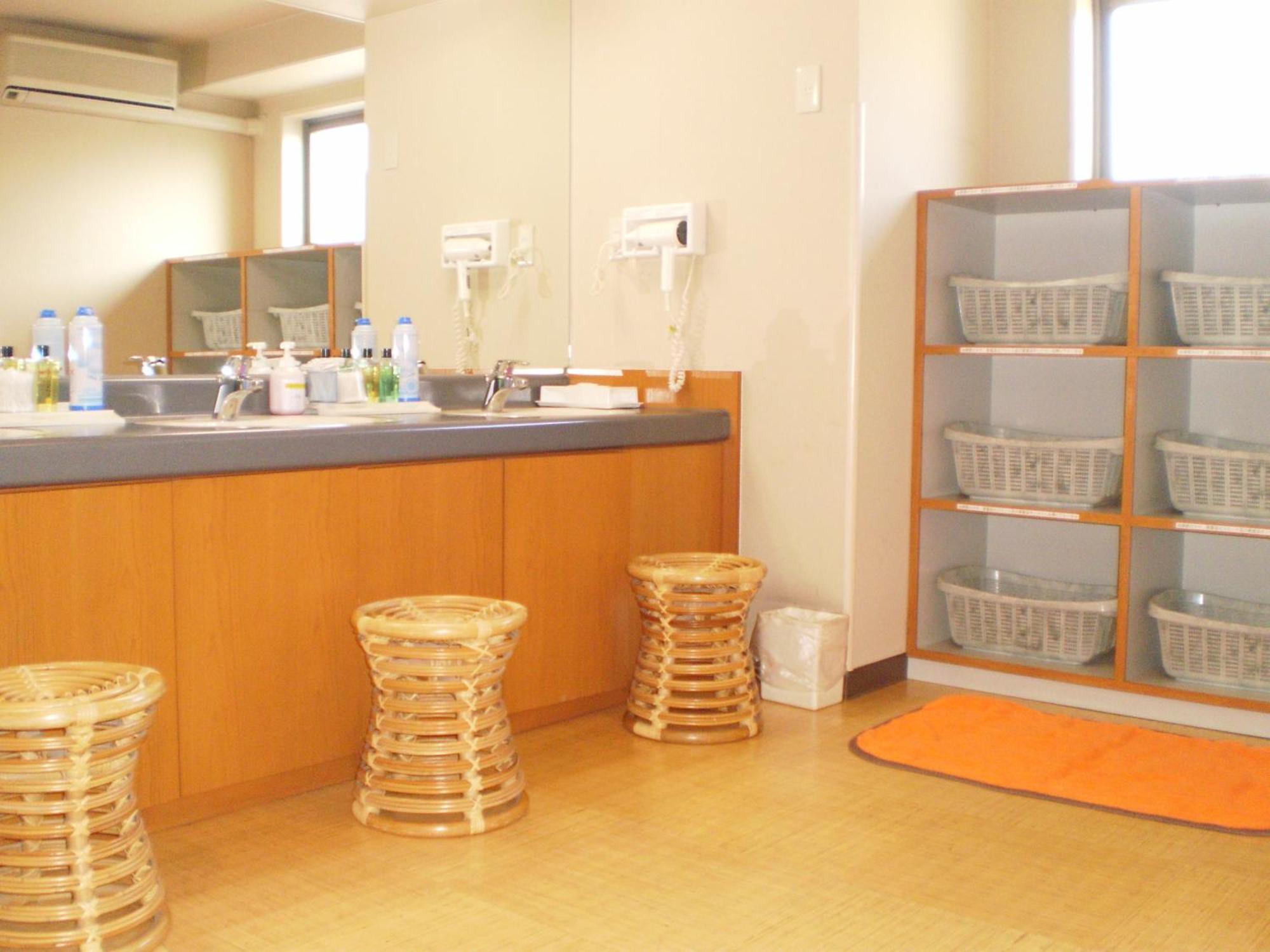 Hotel Route-Inn Ageo Exterior photo
